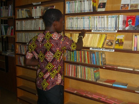 Article : Le jean de l’Etranger (Nouvelle)