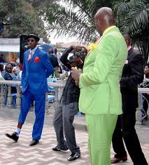 Article : Grattez le costume, vous trouverez le camerounais !