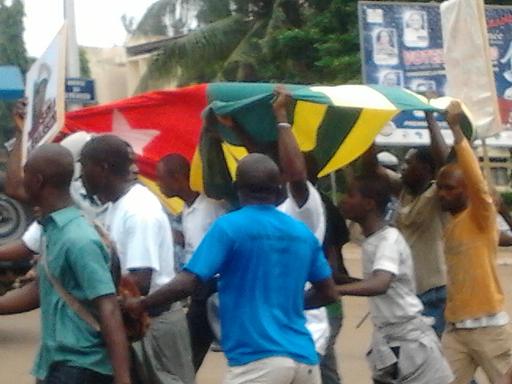 Article : Togo : le CST maintient la pression