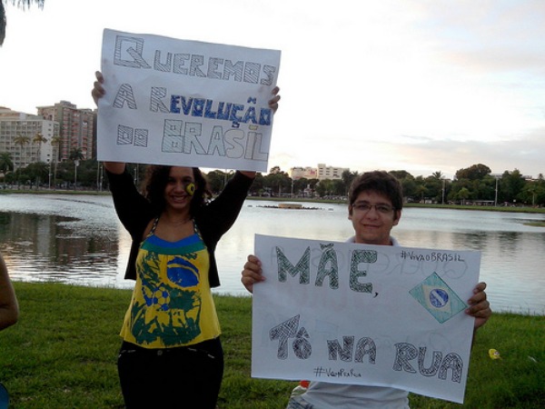 Article : Manifestations au Brésil: la fin des illusions