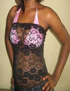 Article : Cameroun : quand l’indécence vestimentaire choque, les jeunes s’en moquent