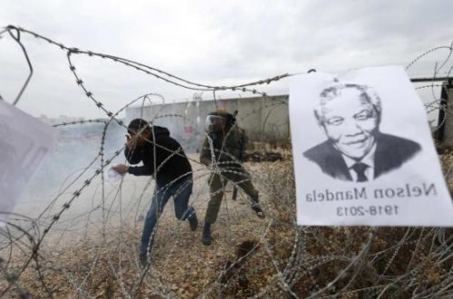 Article : Netanyahu et Peres absents aux obsèques de Mandela : « Désolé, j’ai piscine »