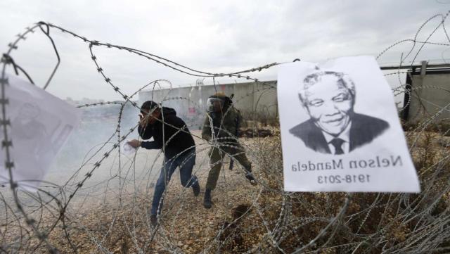 Article : Netanyahu et Peres absents aux obsèques de Mandela : « Désolé, j&rsquo;ai piscine »