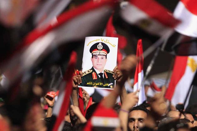 Article : En Egypte, l’amour fou pour le général 