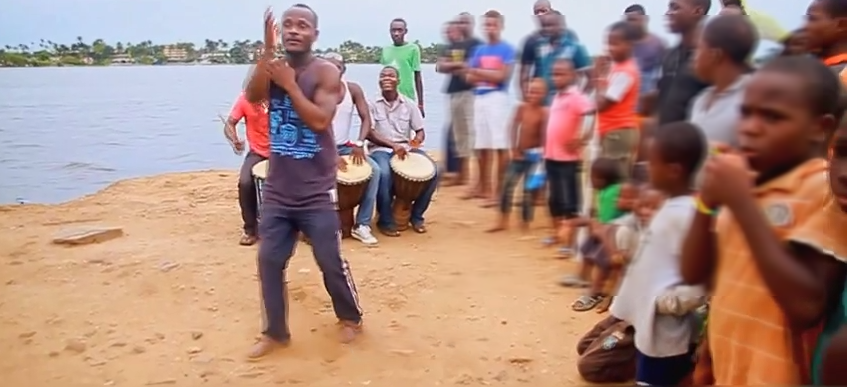 Article : Le dimanche à Abidjan c’est le jour du Zouglou