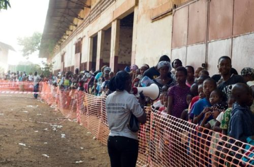 Article : Ebola : faut-il fermer les frontières aux Africains ?