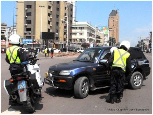 Article : Colombes blanches ou vautours masqués ?