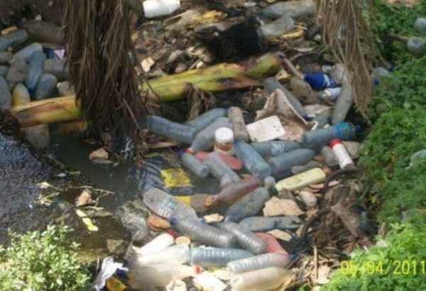 Article : Carte postale : Douala otage des mati&egrave;res f&eacute;cales