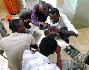 Article : JerryClan Tchad : un ordinateur &agrave; partir de rien