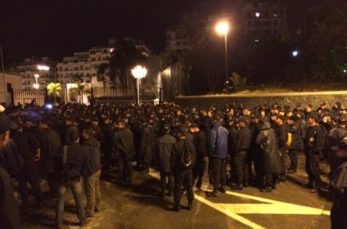 Article : Algérie : la police en marche