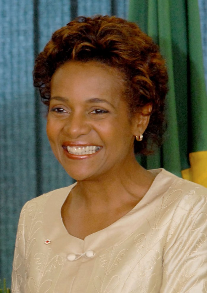 Article : Micha&euml;lle Jean n&rsquo;a pas pour mission de repr&eacute;senter Ha&iuml;ti