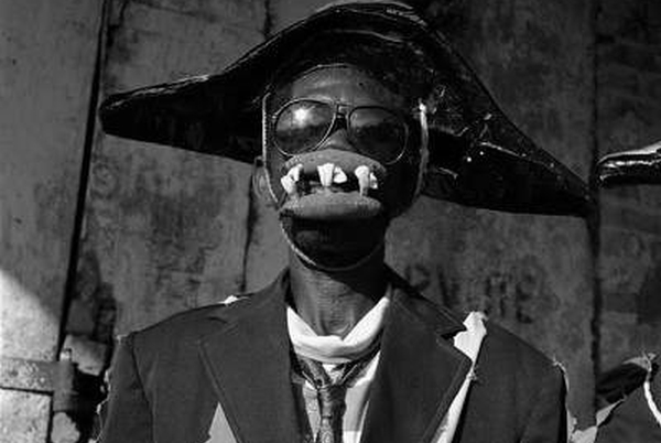 Article : Regardez-vous messieurs, vous êtes laids !