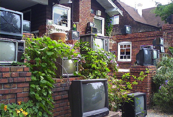 Article : RDC : La TNT, ennemie de toutes les télévisions