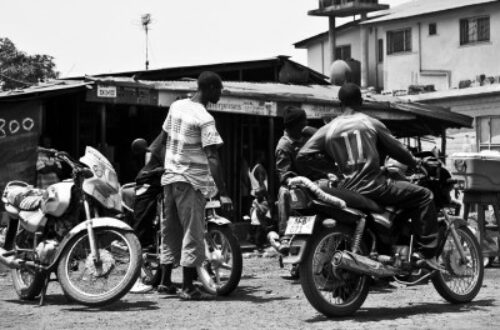 Article : Dans la peau d’un jeune Guinéen trafiquant de motos