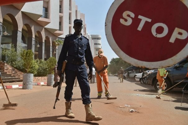 Article : Mali : comment les leaders religieux ont vaincu l’état d’urgence