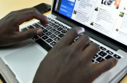 Article : Au Togo, une formation « civisme et web »