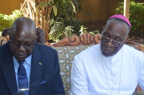 Article : Mali: les leaders religieux, “qui s’y frotte, s’y pique!”
