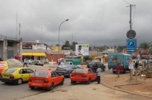 Article : Le boulevard Nangui Abrogoua d’Abidjan, un exemple du désordre ivoirien !
