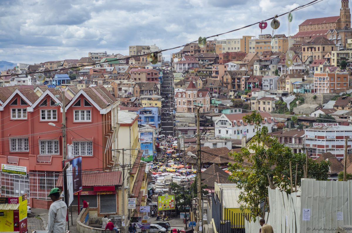 Article : En quête d’inspiration, je rencontre Maitsoan’ala Vaky Sôva à Madagascar