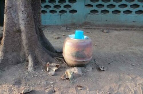 Article : Mali : voici pourquoi on mettait des jarres d’eau devant les maisons