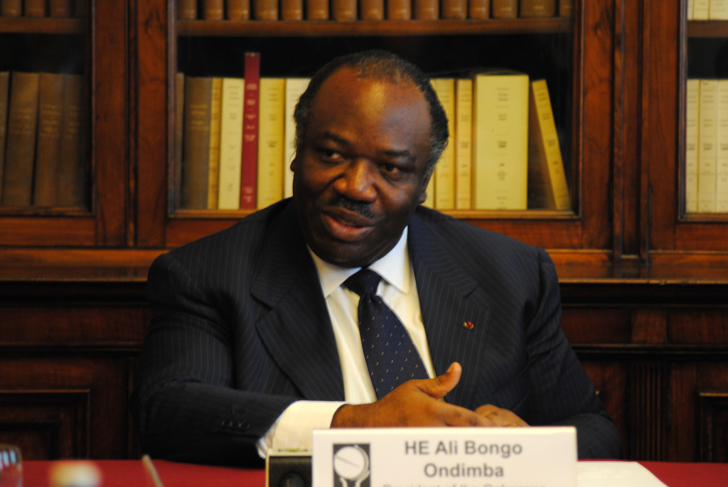 Article : Ali Bongo à la conquête des coeurs sur les réseaux sociaux