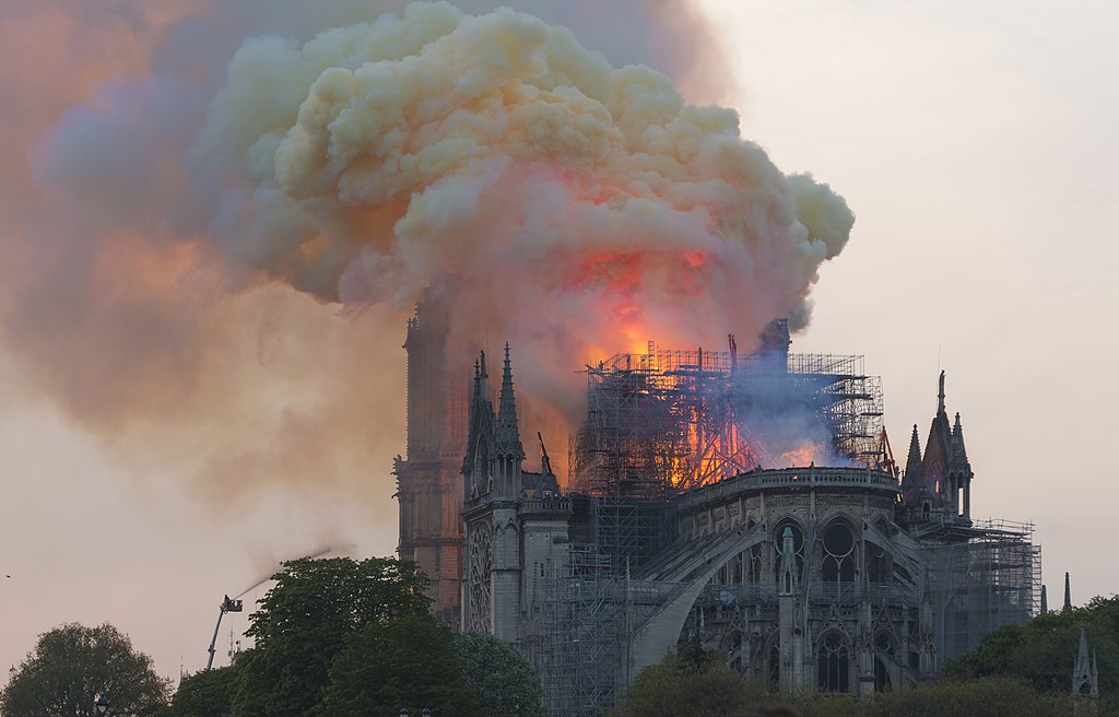 Article : Les pépites de Mondoblog : cathédrale et Pâques