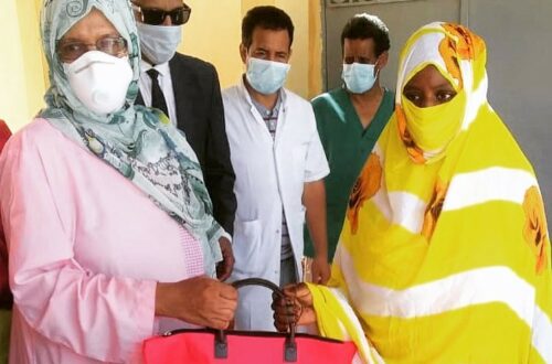 Article : Distribution de kits d’accouchements : 5 000 femmes et 25 structures de santé visées par l’opération « Halte aux décès maternels »