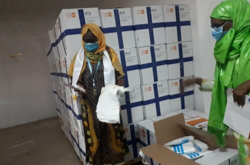 Article : L’UNFPA offre 5.000 kits d’accouchement au Ministère de la Santé pour lutter contre la mortalité maternelle