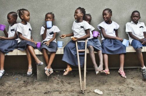 Article : Au Togo, les enseignants itinérants prêchent l’éducation inclusive