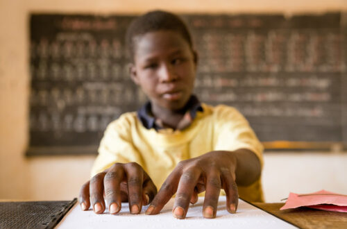 Article : Tchad : un club de lecture pour jeunes aveugles voit le jour à N’Djaména