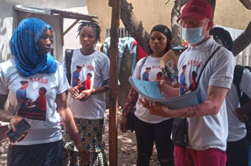 Article : Santé : des jeunes infirmiers guinéens lancent la campagne 