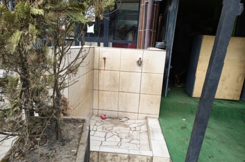 Article : L’eau potable à Douala : de la borne fontaine au forage