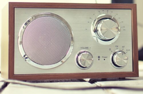 Article : La radio Africa n°1 : son jingle a bercé mon enfance