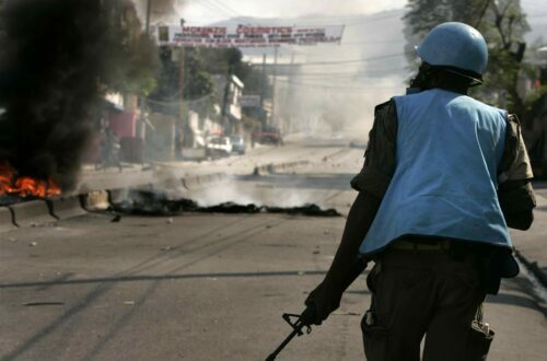 Article : Haïti : l'emprise des groupes dominants sur une « économie de violence »