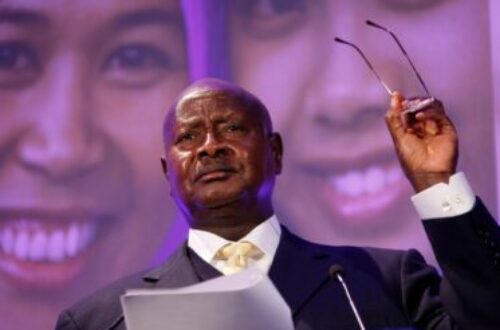 Article : Museveni active la loi anti-LGBTQIA+
